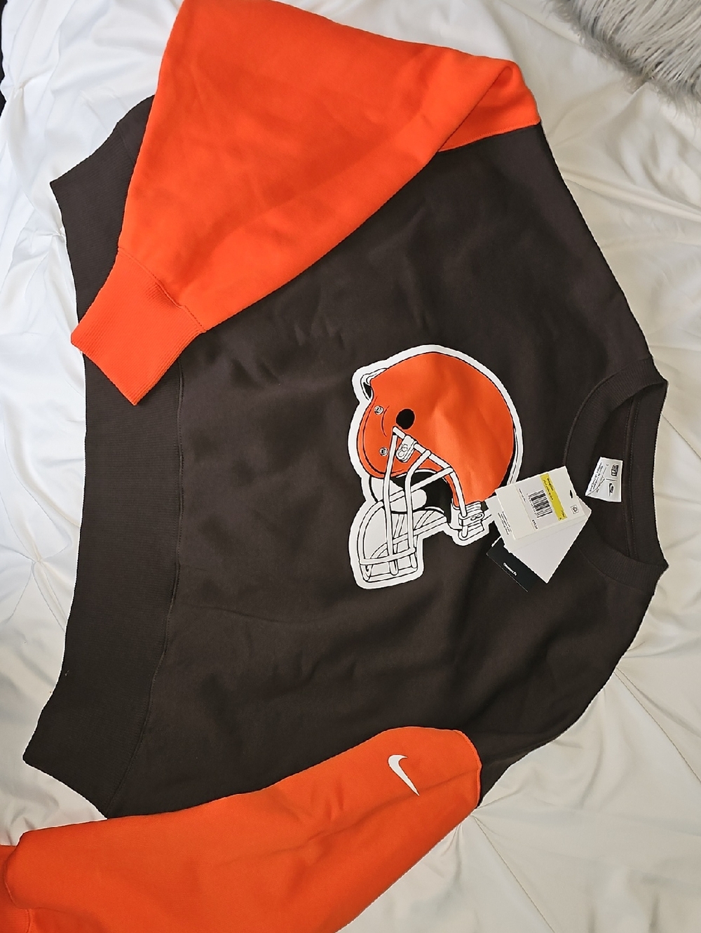 NWT Womens Nike Cleveland Browns Pullover Sweatshirt in Brown & Orange